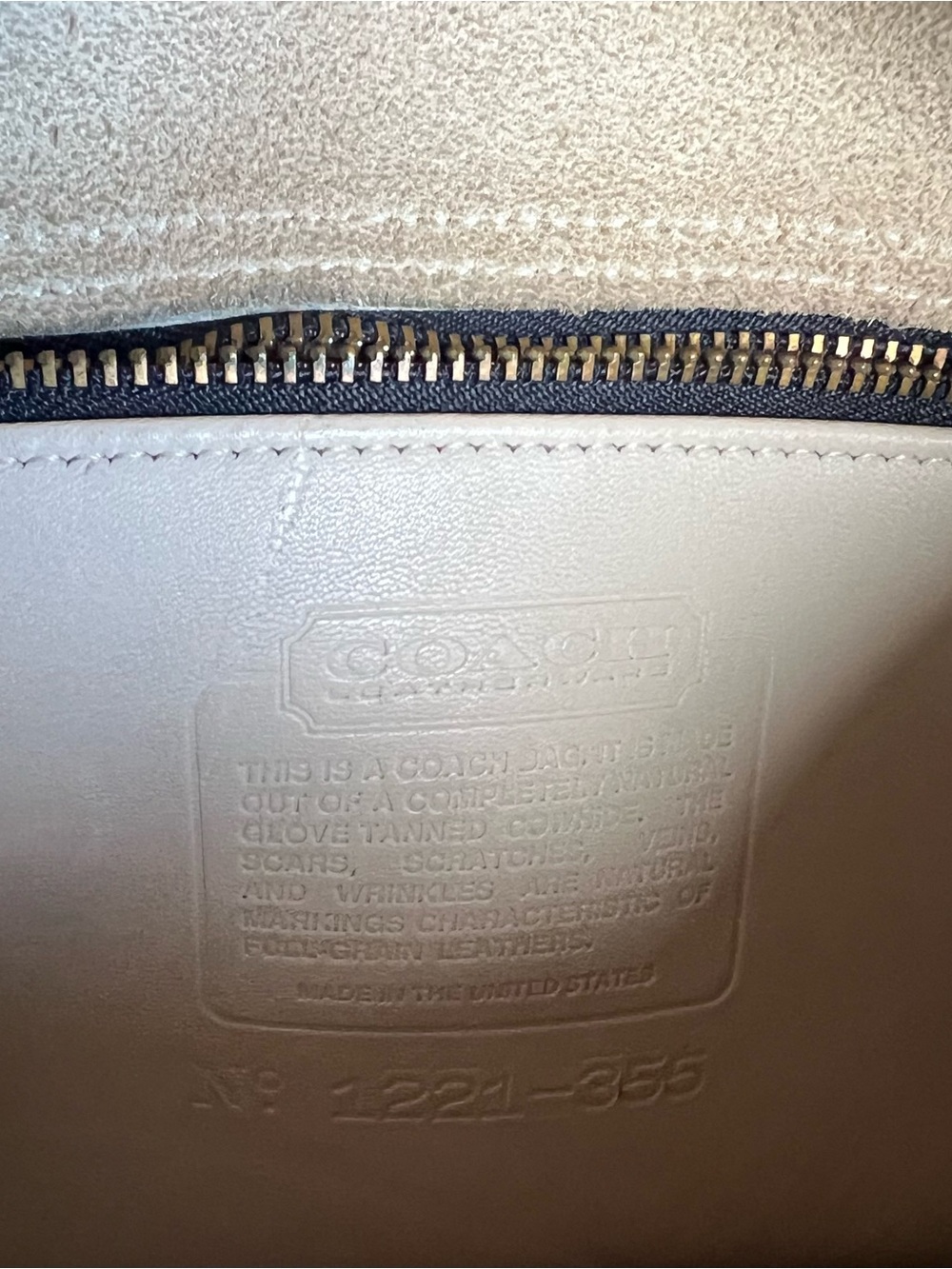 Vintage COACH City Bag 9790 Ivory Bone / Cream Leather Made in USA Crossbody - Picture 4 of 10